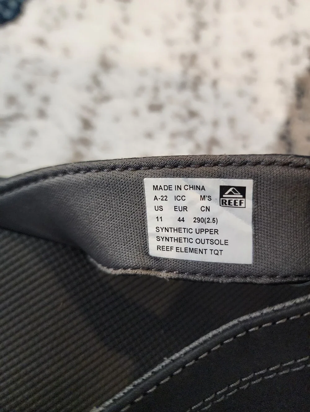 REEF Element TQT Men's Flip Flop Sandals  Bottle Opener Black Size 11 Beachy